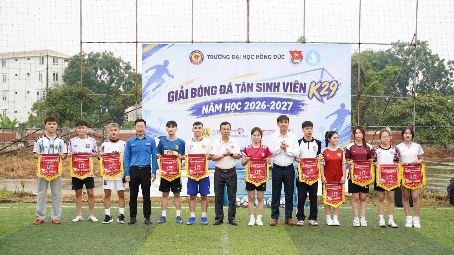 Trường Đại học Hồng Đức khai mạc Cúp bóng đá Tân sinh viên K29 năm học 2026–2027